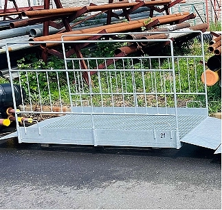 Pažící boxy